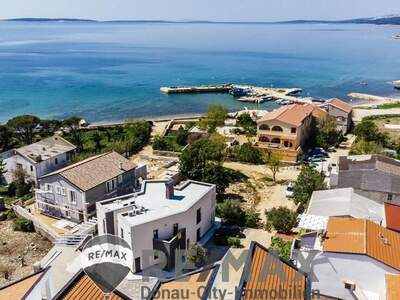 Wohnung mit Balkon kaufen in 23250 Košljun (Bild 2)