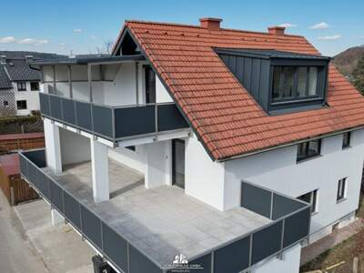 Altbauwohnung mieten in 4860 Lenzing (Bild 1)