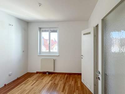 Wohnung mit Balkon mieten in 2700 Wiener Neustadt (Bild 2)