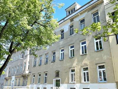 Altbauwohnung mit Balkon kaufen in 1120 Wien (Bild 1)