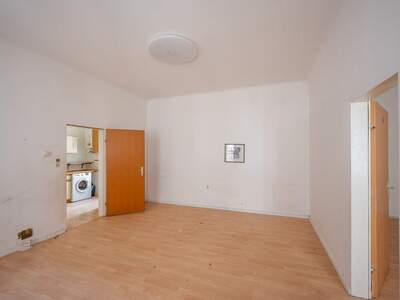 Altbauwohnung kaufen in 1200 Wien (Bild 2)