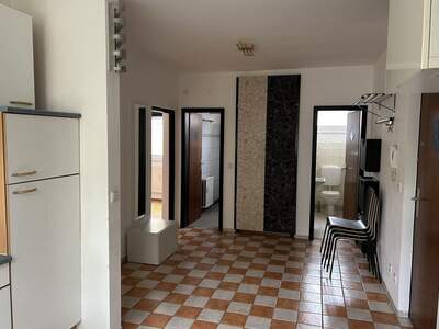 Altbauwohnung mit Balkon kaufen in 6020 Innsbruck (Bild 2)