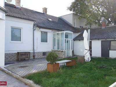 Haus kaufen in 2700 Wiener Neustadt