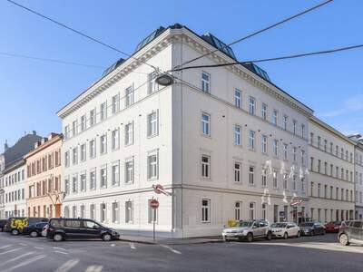 Altbauwohnung kaufen in 1100 Wien (Bild 2)