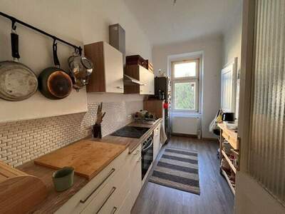 Altbauwohnung mit Balkon mieten in 8010 Graz (Bild 3)