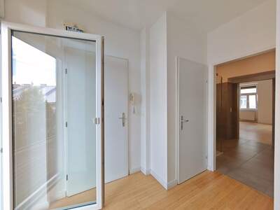 Altbauwohnung mit Balkon kaufen in 1100 Wien (Bild 3)