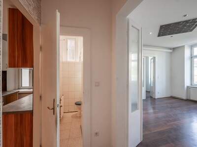 Altbauwohnung kaufen in 1080 Wien (Bild 5)