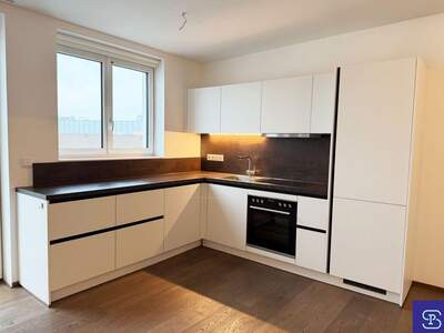 Altbauwohnung mit Balkon kaufen in 1050 Wien (Bild 2)