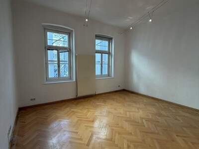 Altbauwohnung kaufen in 1070 Wien (Bild 1)