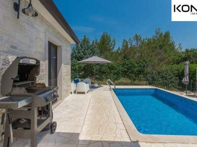 Haus kaufen in 52466 Novigrad (Bild 3)