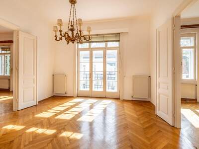 Wohnung mit Balkon kaufen in 1130 Wien (Bild 2)