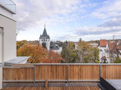 Altbauwohnung mit Balkon kaufen in 1130 Wien (Bild 3)