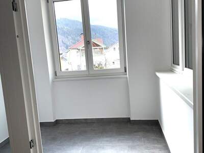 Altbauwohnung mit Balkon mieten in 8680 Mürzzuschlag (Bild 3)