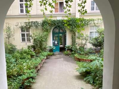 Altbauwohnung kaufen in 1090 Wien (Bild 2)