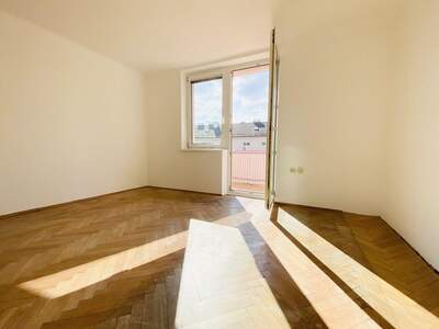 Wohnung mit Balkon kaufen in 3500 Krems