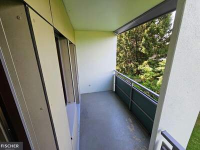 Altbauwohnung mit Balkon kaufen in 9500 Villach (Bild 2)