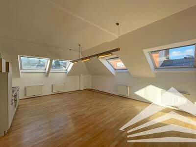 Dachgeschosswohnung mieten in 4040 Linz