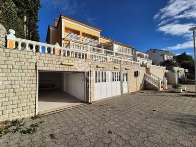 Haus kaufen in 51250 Novi Vinodolski (Bild 4)