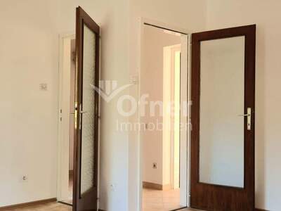 Wohnung mit Balkon kaufen in 52440 Porec (Bild 2)