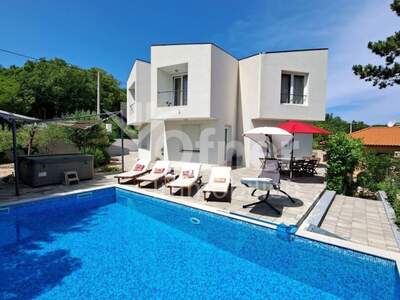 Haus kaufen in 51514 Dobrinj (Bild 1)