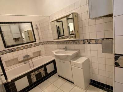 Altbauwohnung kaufen in 1090 Wien (Bild 3)