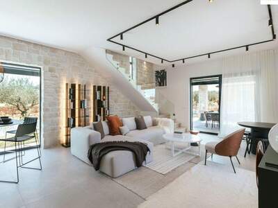 Haus kaufen in 52440 Porec (Bild 4)