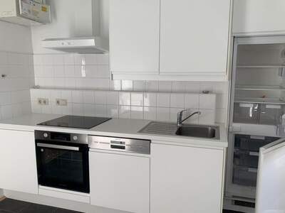 Altbauwohnung mit Balkon mieten in 8010 Graz (Bild 5)