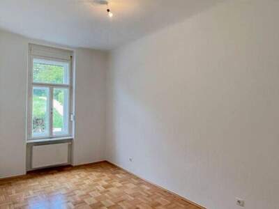 Altbauwohnung mit Balkon mieten in 8010 Graz (Bild 4)