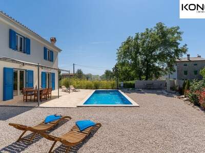 Haus kaufen in 52440 Porec (Bild 3)