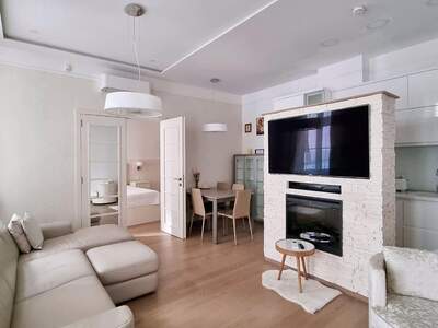 Altbauwohnung kaufen in 1060 Wien (Bild 1)