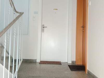 Altbauwohnung kaufen in 4650 Lambach (Bild 2)