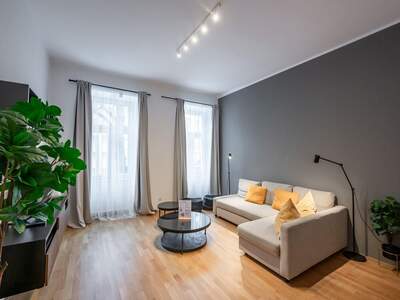 Altbauwohnung kaufen in 1120 Wien