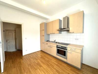Altbauwohnung mit Balkon kaufen in 8020 Graz (Bild 4)