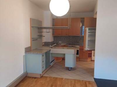 Altbauwohnung kaufen in 6060 Hall (Bild 2)