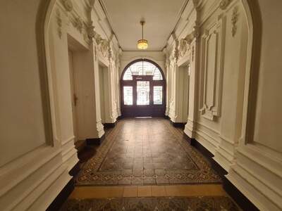 Altbauwohnung mieten in 1080 Wien (Bild 2)