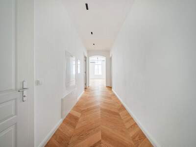 Etagenwohnung provisionsfrei kaufen in 1070 Wien