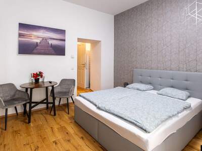 Altbauwohnung kaufen in 1050 Wien (Bild 1)