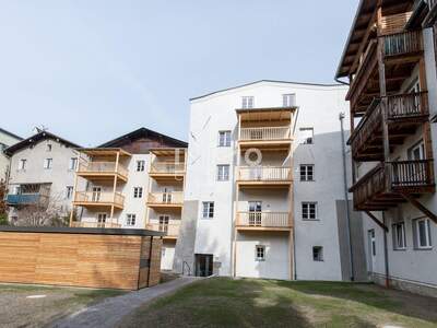 Altbauwohnung mit Balkon mieten in 6060 Hall (Bild 1)