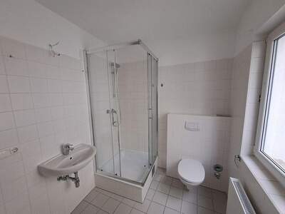 Altbauwohnung mieten in 4470 Enns (Bild 2)