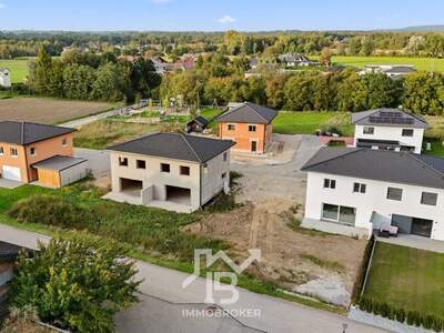 Doppelhaushälfte kaufen in 4652 Fischlham