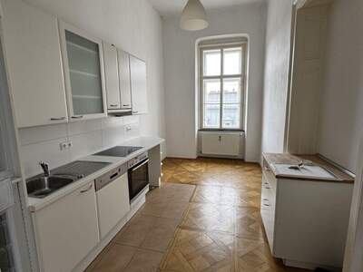 Altbauwohnung mit Balkon mieten in 8010 Graz (Bild 5)