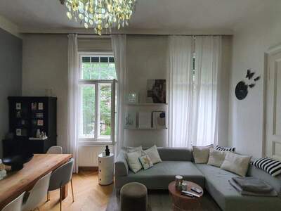 Altbauwohnung mit Balkon mieten in 8010 Graz (Bild 2)