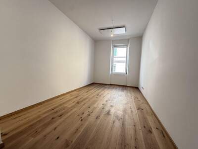Altbauwohnung mit Balkon mieten in 8020 Graz (Bild 5)