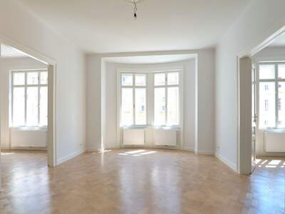 Altbauwohnung mit Balkon mieten in 1080 Wien (Bild 2)