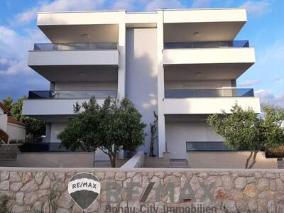 Wohnung kaufen in 53291 Novalja (Bild 1)