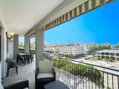 Wohnung mit Balkon kaufen in 30028 Bibione (Bild 2)