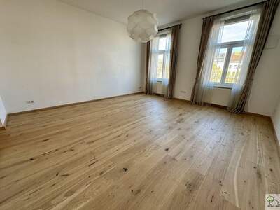 Altbauwohnung mit Balkon kaufen in 1180 Wien (Bild 1)