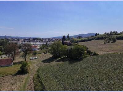 Grundstück kaufen in 8330 Feldbach