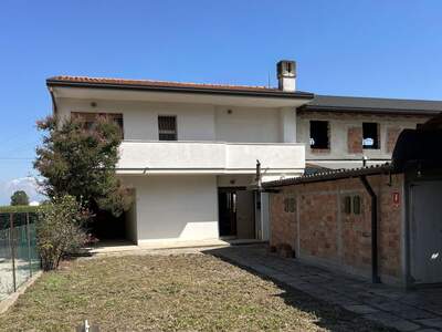 Haus kaufen in 33050 Pertegada (Bild 1)