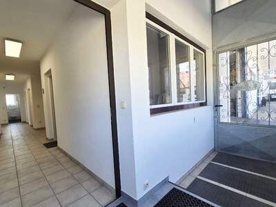 Gewerbeobjekt mieten in 4813 Altmünster (Bild 2)